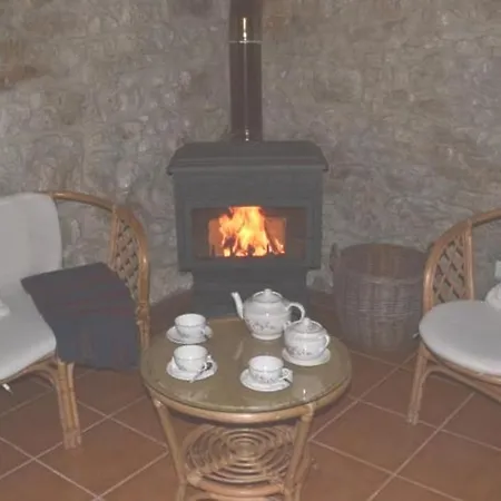 R. Antonio Joao Oliveira Villa *